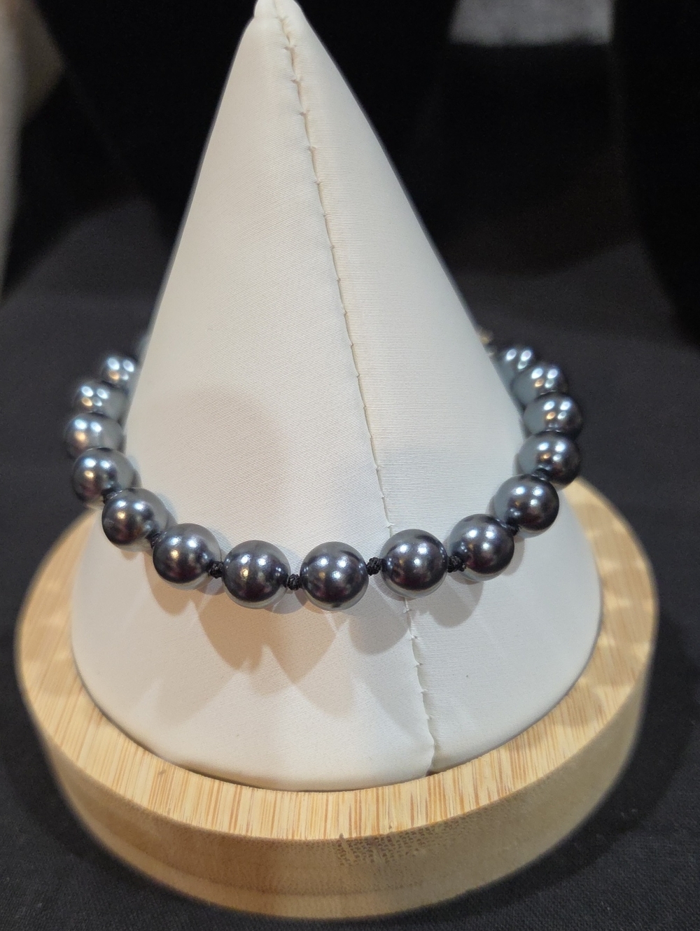 VINTAGE DARK GRAY FAUX PEARL BRACELET